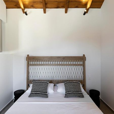 Lichnos Luxury Suites Sourpi Eksteriør bilde