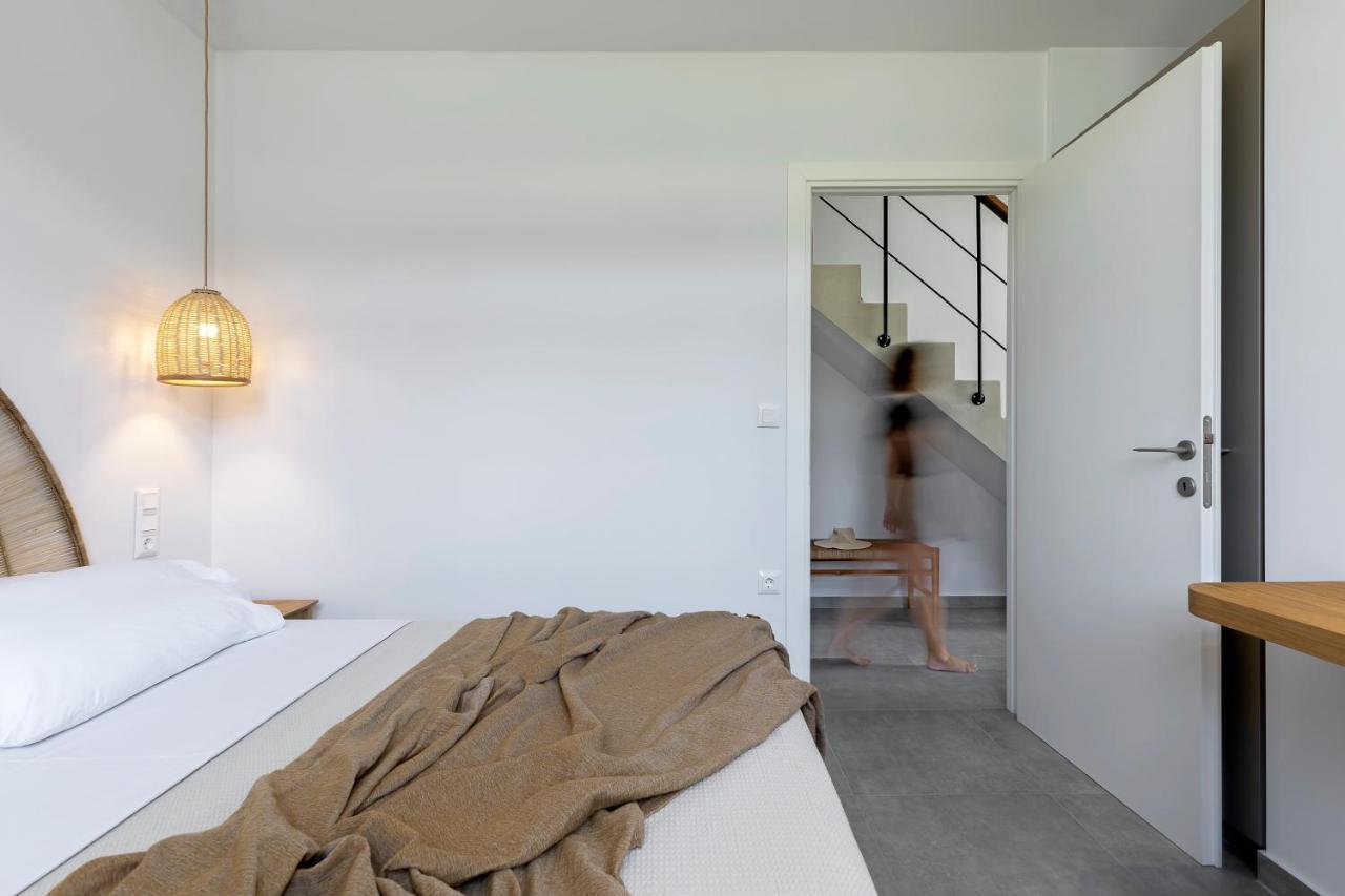 Lichnos Luxury Suites Sourpi Eksteriør bilde