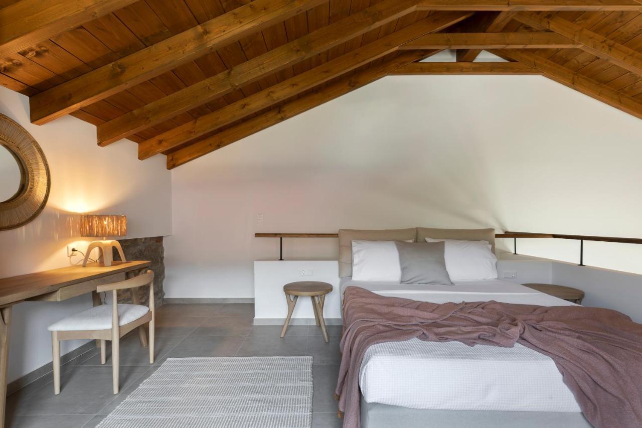 Lichnos Luxury Suites Sourpi Eksteriør bilde