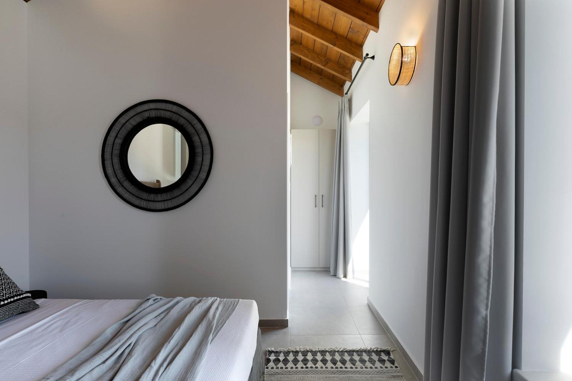 Lichnos Luxury Suites Sourpi Eksteriør bilde